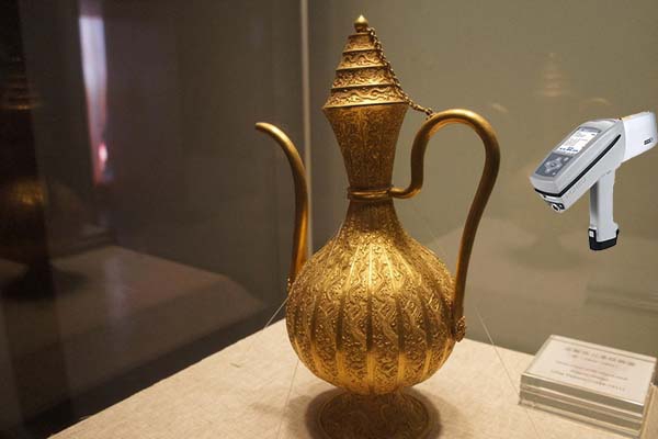 X熒光手持光譜儀帶來(lái)文物鑒定新方式