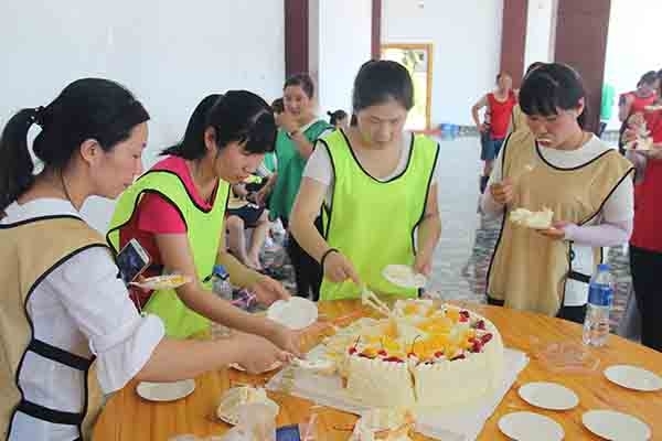 為6、7月生日員工慶生